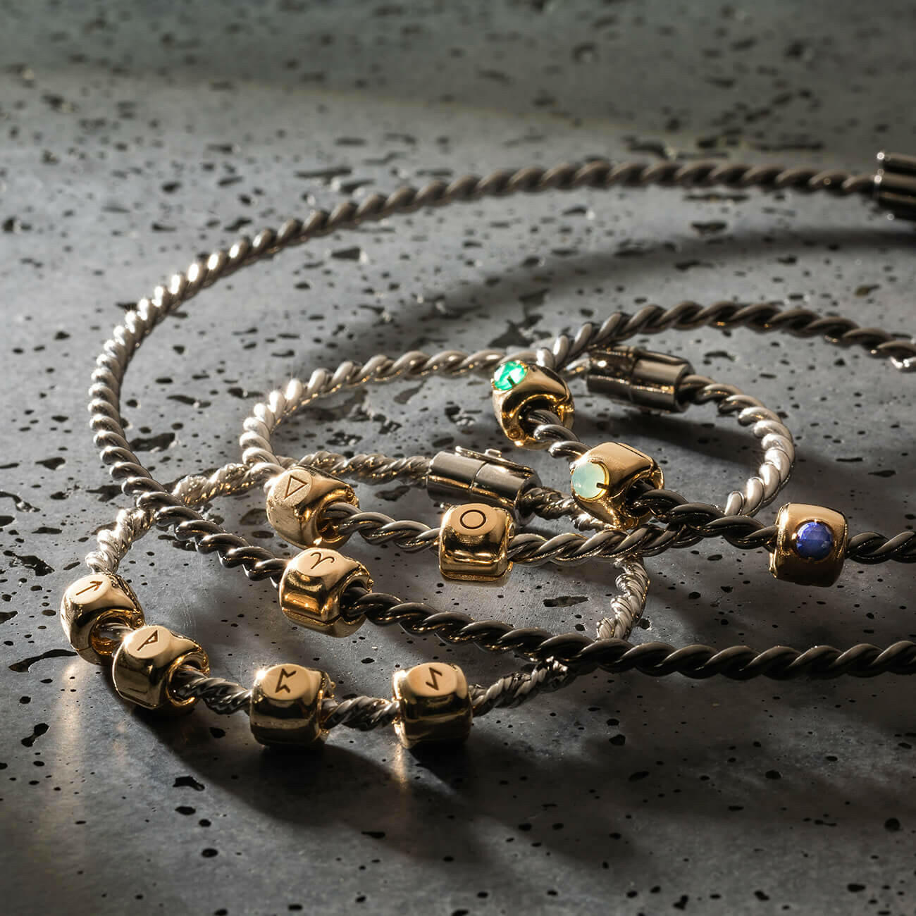 Srebrna bransoletka tensorowa - Amulet ochronny ze srebra próby 925 - Kubit Królewski.