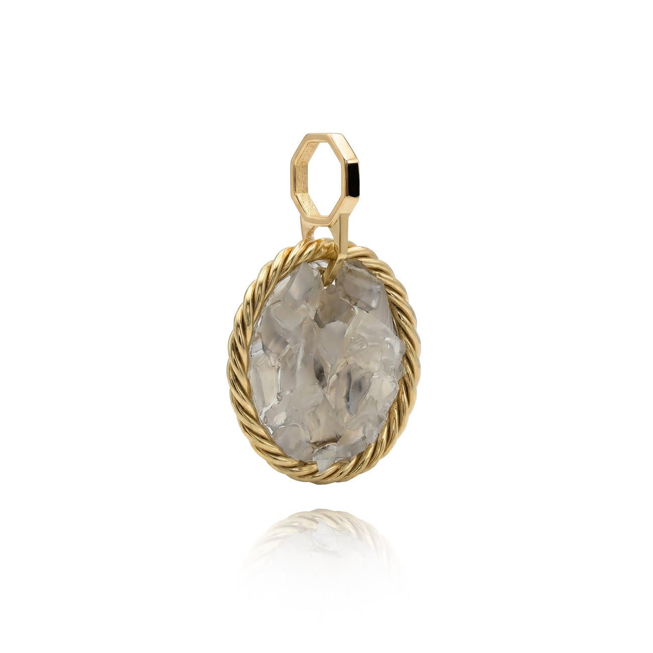 Tensor Amulet with Onyx – Gold-Plated Brass