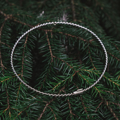 Srebrny naszyjnik tensorowy pokryty platyną - Kubit Zaginiony (177 MHz)